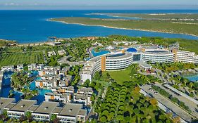 Aquasis De Luxe Resort & Spa